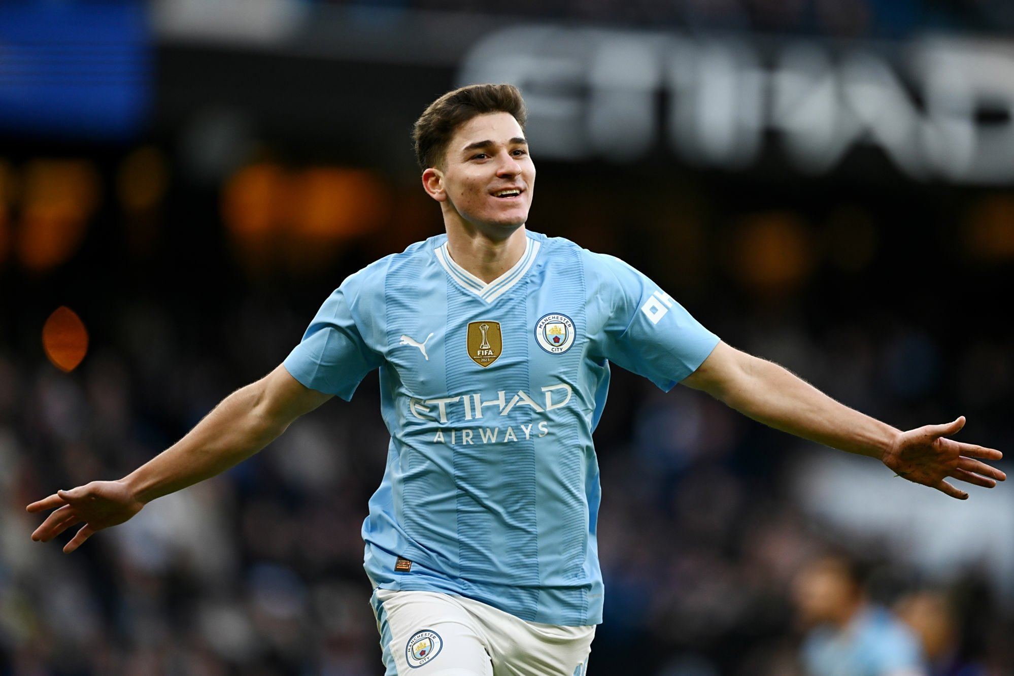 火博体育网站-关于今晨足总杯传出新动向，多伦多猛龙刷新队史纪录，管理层表态：压力陡增，训练强度明显提升的信息